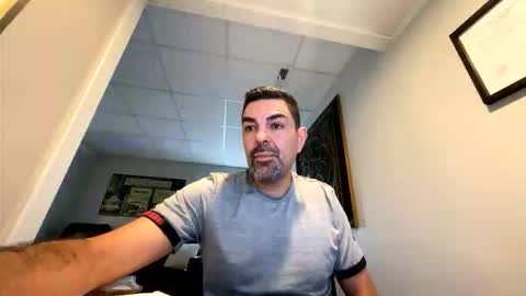 Snapshot of roblatino12 chatting on December 14, 6:01 pm roblatino12 online show from December 14, 6:01 pm