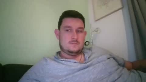 Robin online show from September 15, 9:48 pm