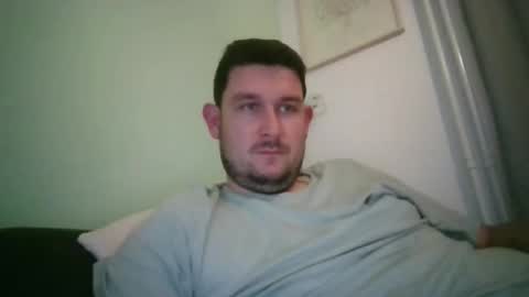 Robin online show from September 18, 9:39 pm