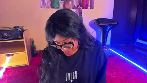 Is A Belle online show from December 8, 1:02 am