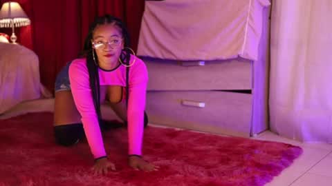 Is A Belle online show from October 9, 12:19 am