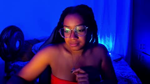 Is A Belle online show from October 31, 11:17 pm