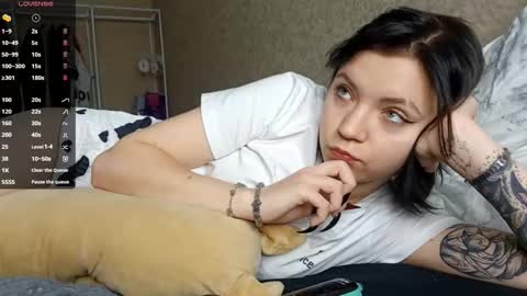 Snapshot of romeliahastert chatting on October 22, 10:26 am Anica online show from October 22, 10:26 am