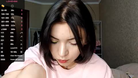 Snapshot of romeliahastert chatting on November 11, 11:43 am Anica online show from November 11, 11:43 am