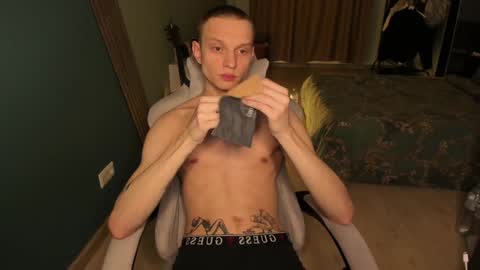 Snapshot of romeo_mercy chatting on February 2, 11:11 pm Romeo online show from February 2, 11:11 pm