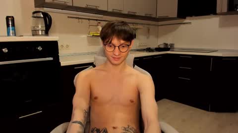 Snapshot of romeo_mercy chatting on October 11, 10:25 am Romeo online show from October 11, 10:25 am