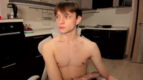 Snapshot of romeo_mercy chatting on November 9, 7:28 am Romeo online show from November 9, 7:28 am