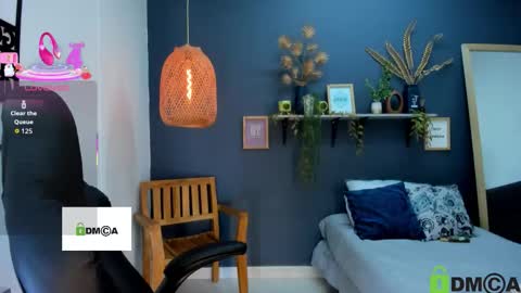 romi online show from November 9, 7:45 pm