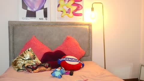 Roni online show from October 8, 2:20 am