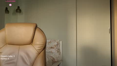 Snapshot of ronny_ponny chatting on January 30, 12:48 pm RonnyPonny online show from January 30, 12:48 pm