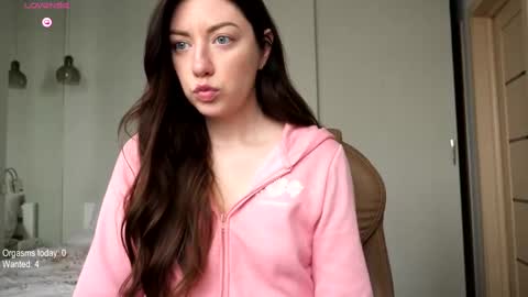 Snapshot of ronny_ponny chatting on February 21, 9:24 am RonnyPonny online show from February 21, 9:24 am