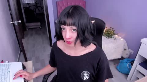 Twelve 3 Inst Twelve 312002 Twitter Room312 2002 online show from December 14, 8:08 pm