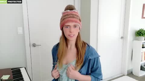 rose77782 online show from February 24, 2:58 pm