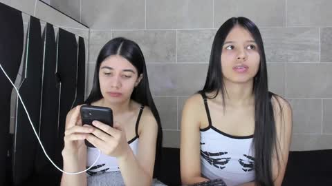 Rose y Miah online show from December 23, 6:55 am