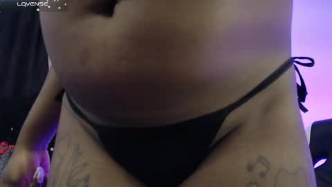 Snapshot of rosebeckers7 chatting on September 15, 10:10 pm Your girl Rose 6k of followers online show from September 15, 10:10 pm