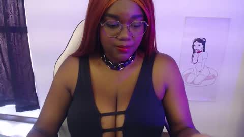 Snapshot of rosebeckers7 chatting on November 25, 5:57 pm Your girl Rose 6k of followers online show from November 25, 5:57 pm