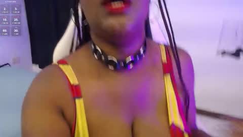 Snapshot of rosebeckers7 chatting on December 16, 12:26 am Your girl Rose 6k of followers online show from December 16, 12:26 am