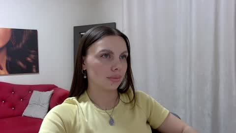 Rose Hubbard online show from February 3, 8:35 pm