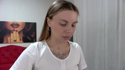 Rose Hubbard online show from November 14, 5:33 pm