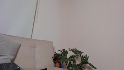 Lyla OF roselinedior online show from January 4, 11:43 am