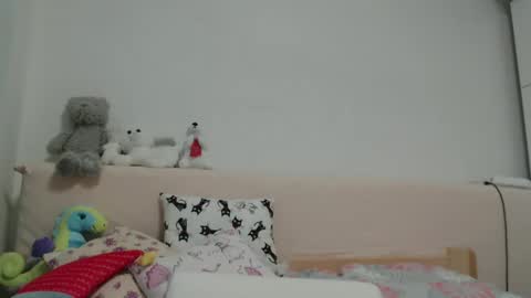 Rose online show from February 24, 2:26 pm