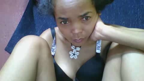 rosia685234 online show from March 3, 1:53 pm