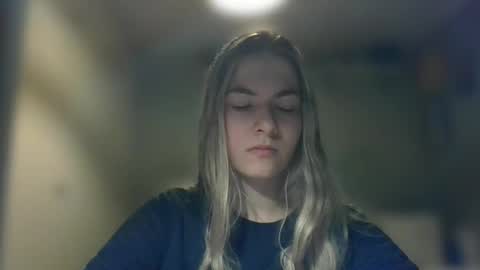 Snapshot of rosie_june chatting on December 12, 8:03 am Rosie online show from December 12, 8:03 am