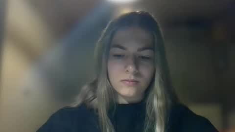 Snapshot of rosie_june chatting on December 30, 8:10 am Rosie online show from December 30, 8:10 am