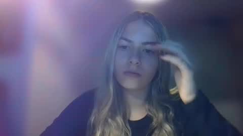 Snapshot of rosie_june chatting on February 4, 11:05 am Rosie online show from February 4, 11:05 am