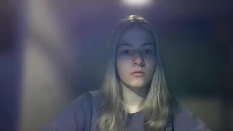 Snapshot of rosie_june chatting on February 13, 7:56 am Rosie online show from February 13, 7:56 am