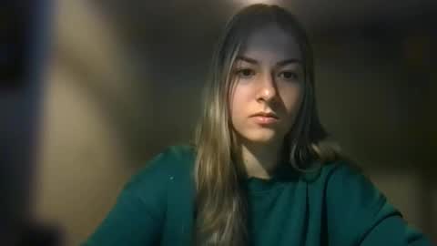 Snapshot of rosie_june chatting on February 20, 7:55 am Rosie online show from February 20, 7:55 am