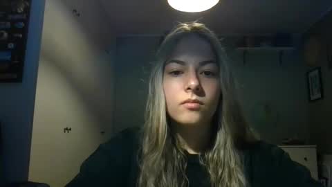 Snapshot of rosie_june chatting on February 21, 8:07 am Rosie online show from February 21, 8:07 am