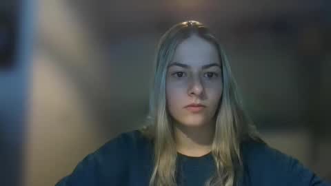 Snapshot of rosie_june chatting on March 11, 11:01 am Rosie online show from March 11, 11:01 am