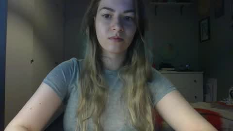 Snapshot of rosie_june chatting on November 6, 7:53 am Rosie online show from November 6, 7:53 am