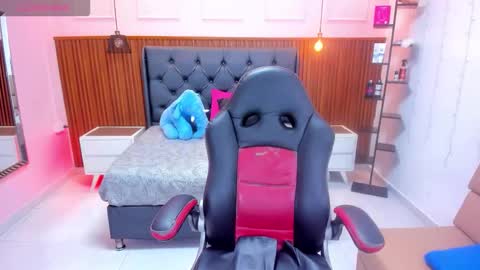 ROSSI online show from October 6, 7:22 pm