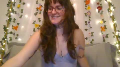 rosie_woods online show from October 15, 3:28 am