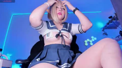 Snapshot of rositafresita01 chatting on November 13, 1:43 pm rositafresita01 online show from November 13, 1:43 pm