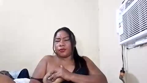 rosmerynavarro online show from March 11, 7:04 am