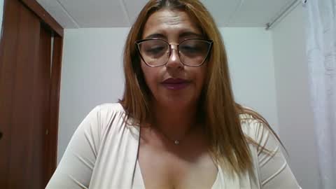 Rossana  online show from February 6, 11:37 pm