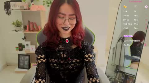 Snapshot of rosse_98_ chatting on September 24, 5:27 pm Miss Rosse online show from September 24, 5:27 pm