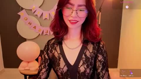 Snapshot of rosse_98_ chatting on November 19, 12:27 pm Miss Rosse online show from November 19, 12:27 pm