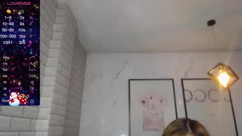 Snapshot of rosse_jeane_v chatting on January 3, 8:22 pm rosse jeane v online show from January 3, 8:22 pm