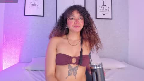 Snapshot of rossvega_ chatting on September 16, 4:02 am Ross online show from September 16, 4:02 am