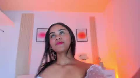 Snapshot of rossy_x chatting on November 11, 7:58 pm rossy_x online show from November 11, 7:58 pm