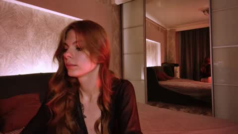 rosy_black_ online show from March 1, 6:21 pm