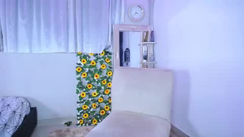 rous_25 online show from December 21, 3:53 pm