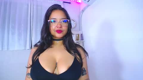 rous_25 online show from December 23, 12:41 pm