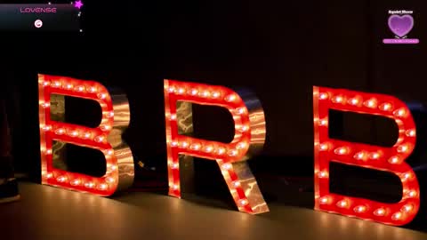 Snapshot of rouse_xoxo chatting on October 25, 6:35 pm sofia online show from October 25, 6:35 pm