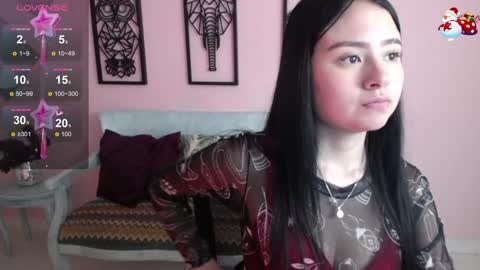 Snapshot of rousee_v chatting on December 21, 8:43 pm Rousee online show from December 21, 8:43 pm