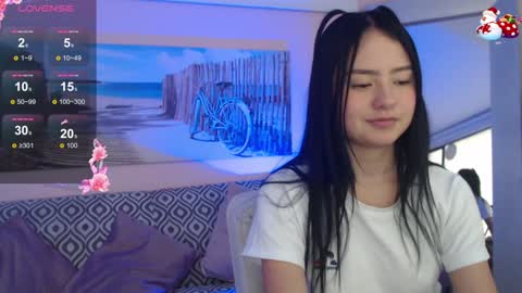 Snapshot of rousee_v chatting on January 15, 11:30 pm Rousee online show from January 15, 11:30 pm